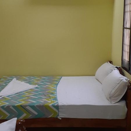 Varadhar Guest House Kancheepuram Exteriör bild